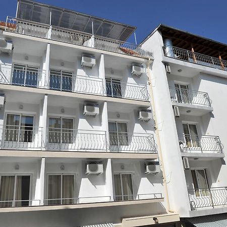 Family Hotel Blazhi Санданський Екстер'єр фото